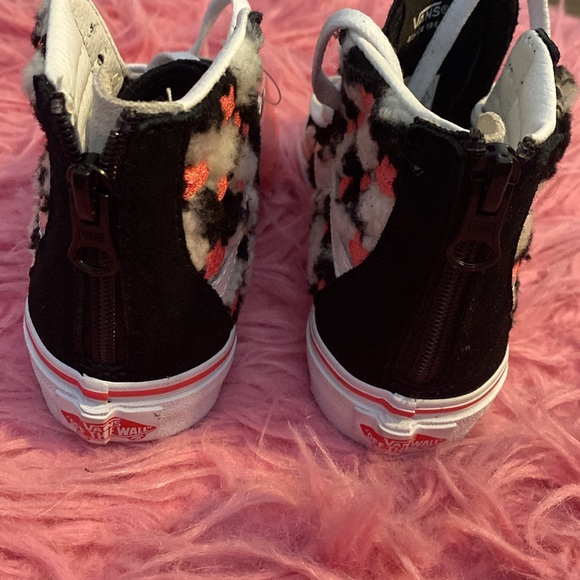 Kids never been worn Vans size 11 - Picture 3 of 3